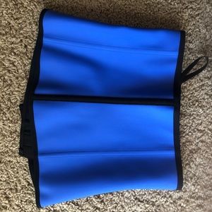Dilanni waist trainer